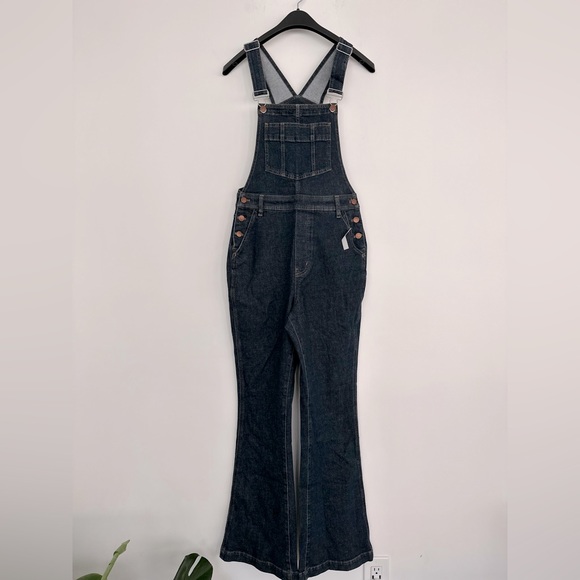 The Perfect Vintage Flare Haskins Wash. tags removed and tried on. Never worn. - Picture 3 of 9